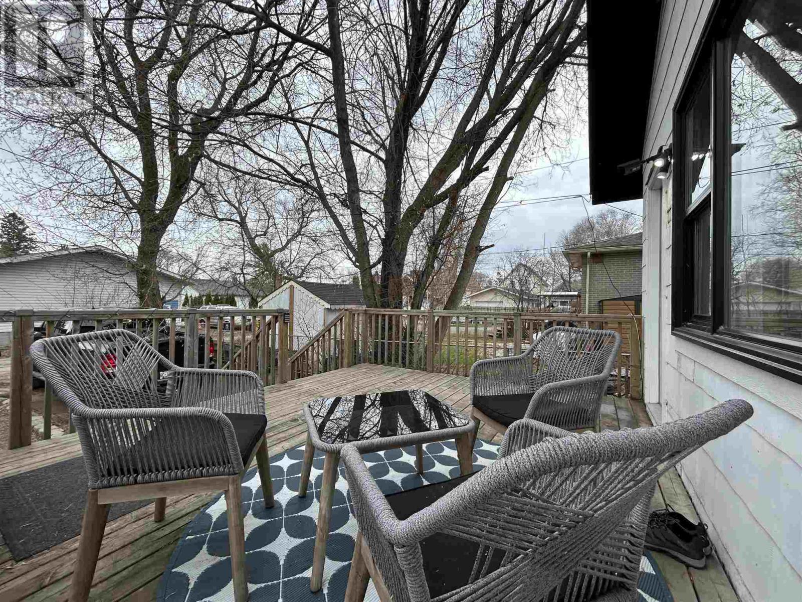 324 Second St E Property Photo 43