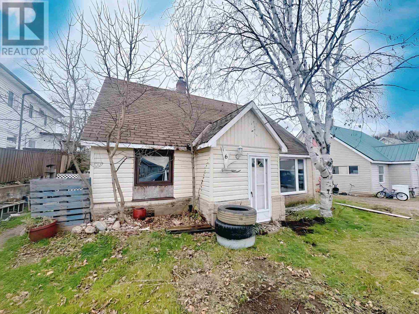 6 Summer Ct Property Photo