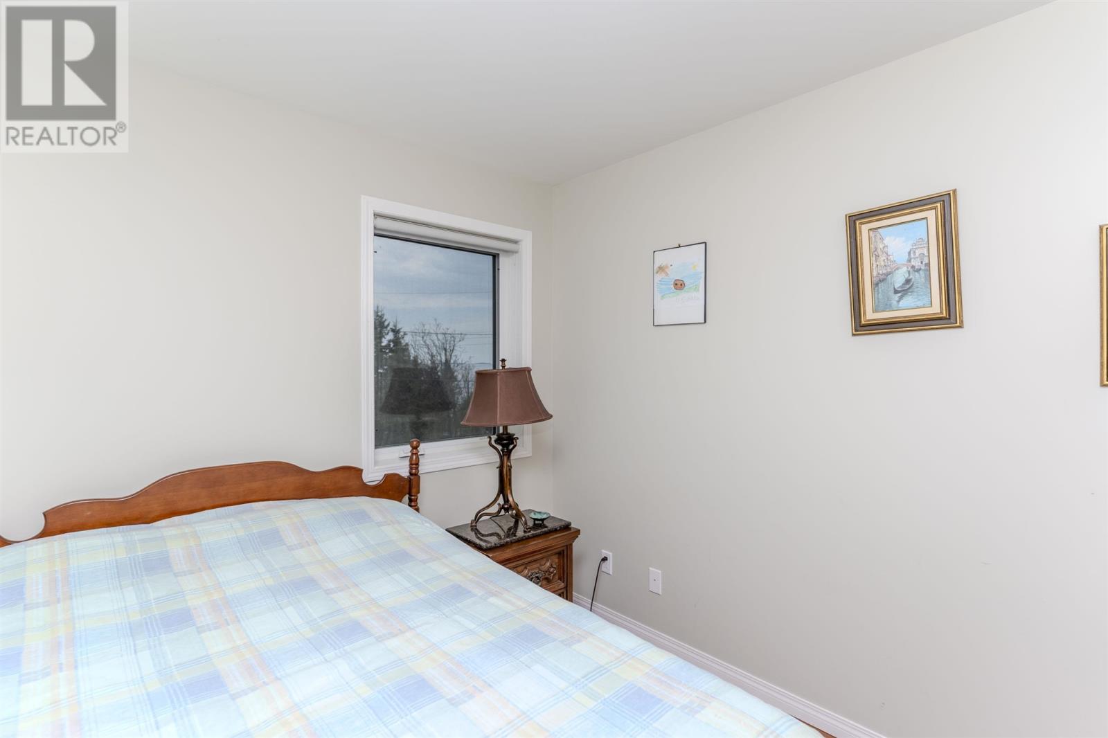 706 East Green Bay Rd Property Photo 18