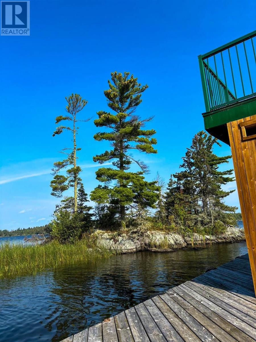 363p Brightwater Island, Lake Of The Woods Property Photo 12