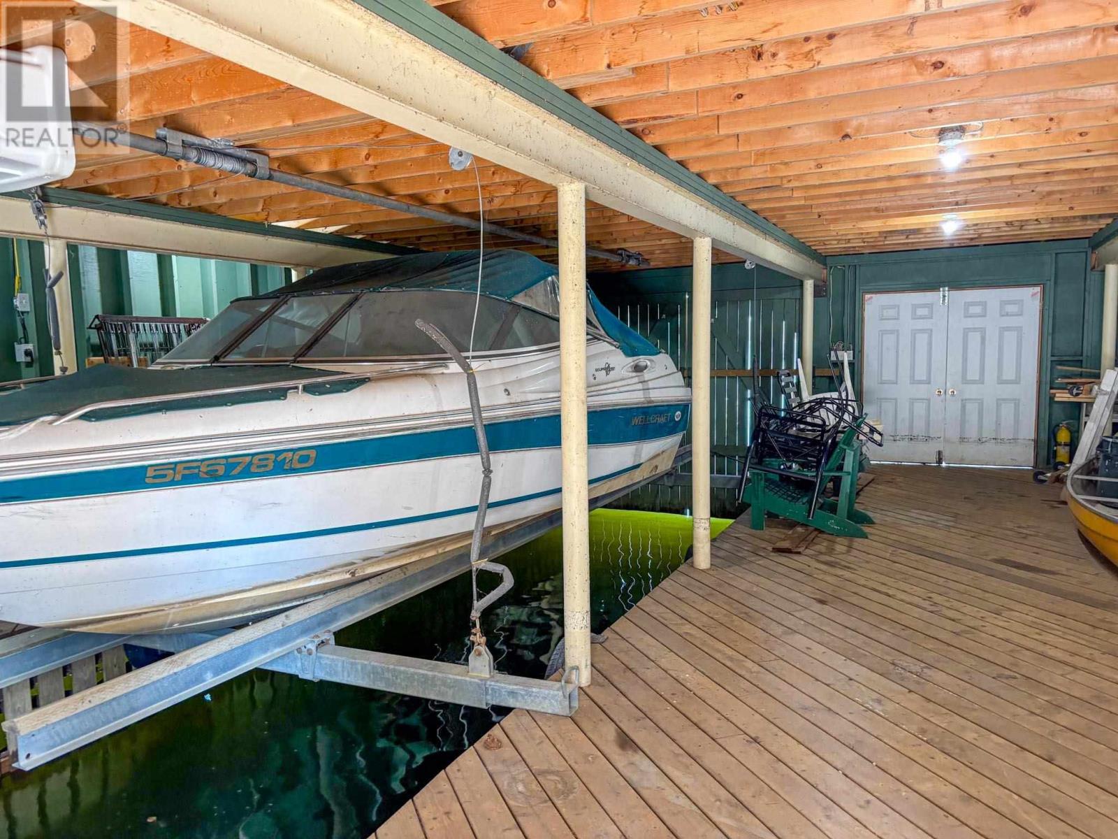 363p Brightwater Island, Lake Of The Woods Property Photo 14