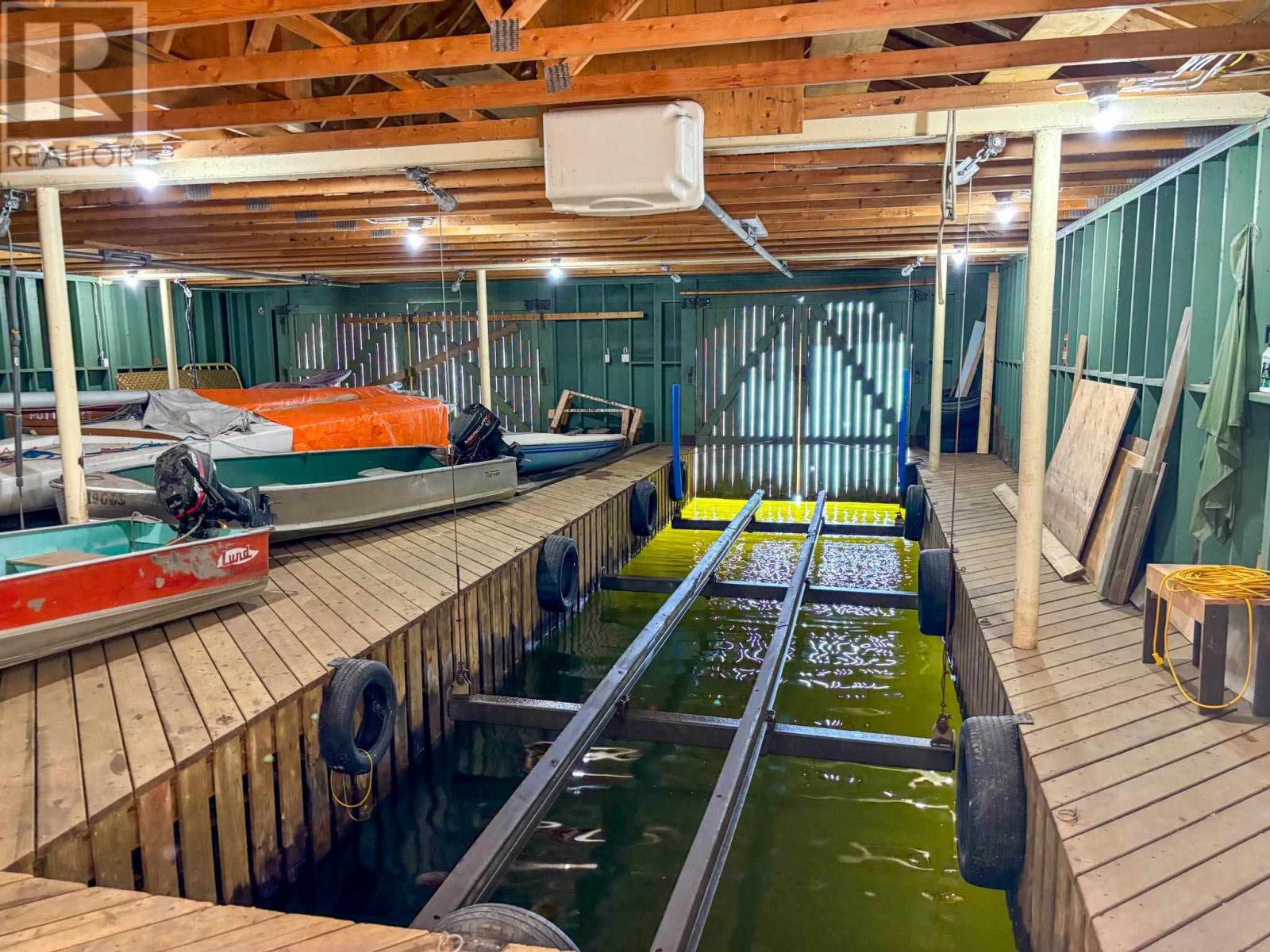 363p Brightwater Island, Lake Of The Woods Property Photo 15