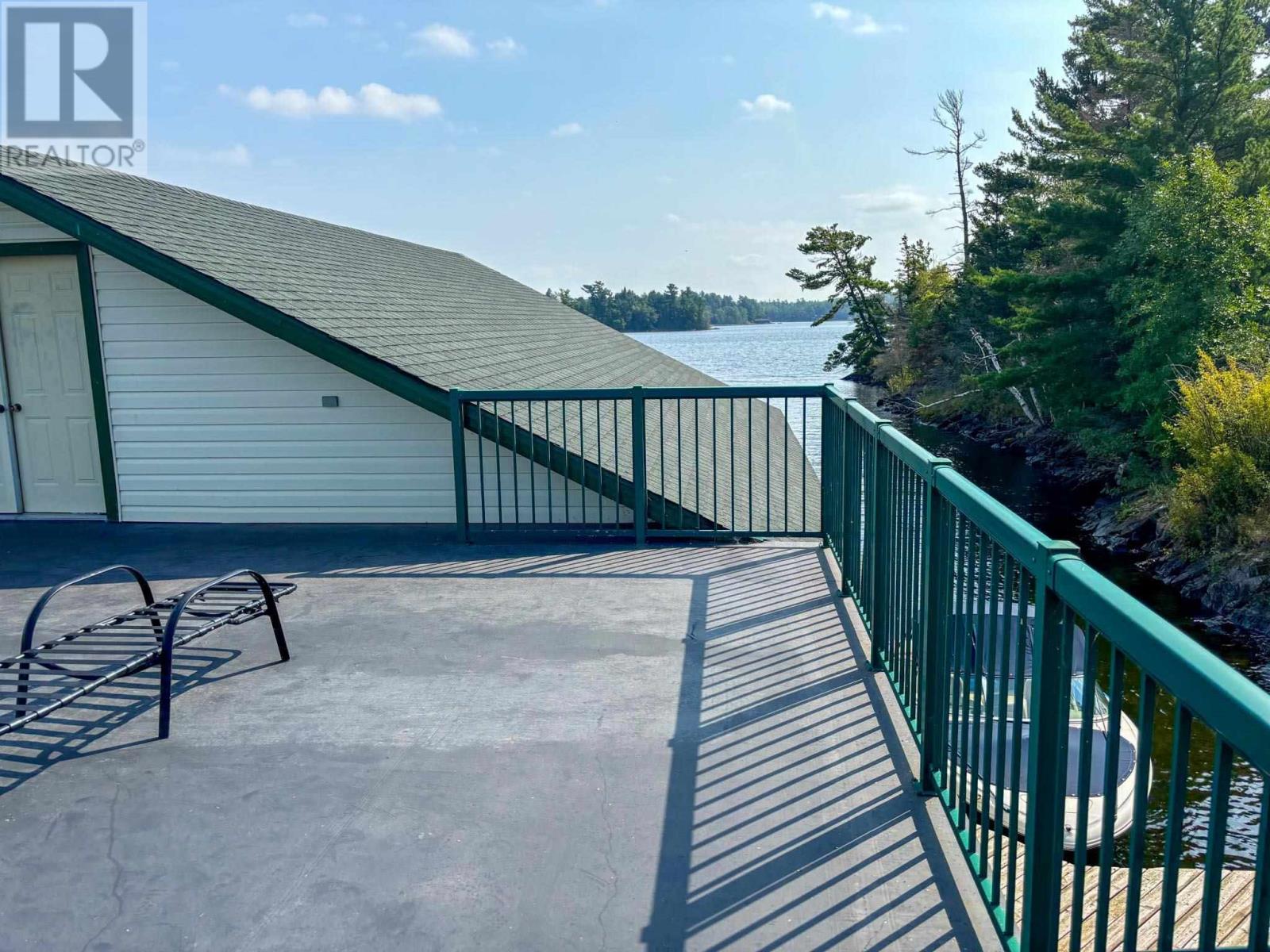 363p Brightwater Island, Lake Of The Woods Property Photo 19