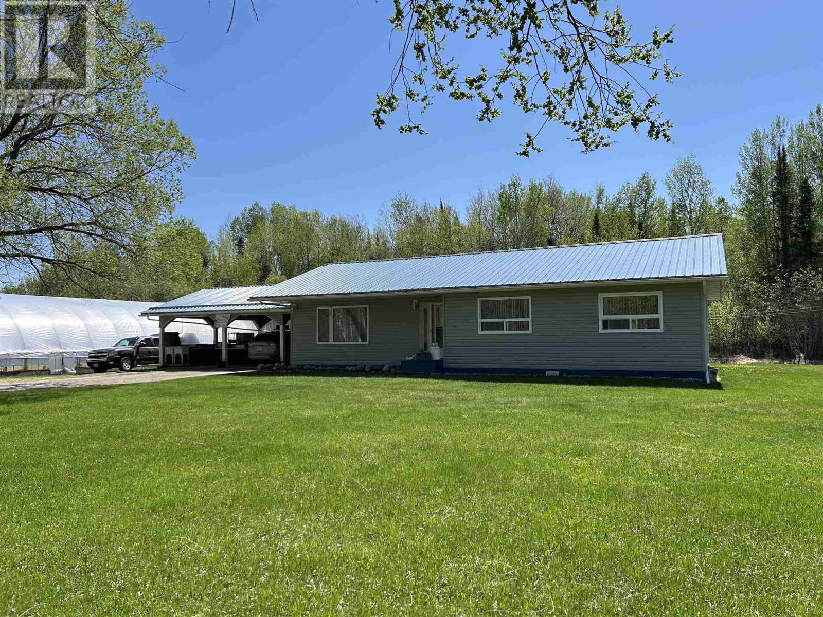 993 Fisher Rd Property Photo 1