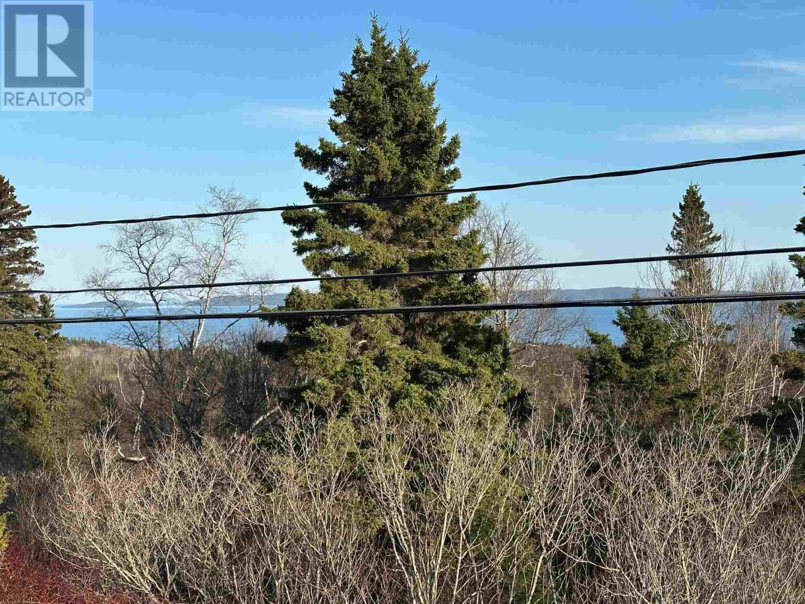 100 Lakeview Dr Property Photo 2