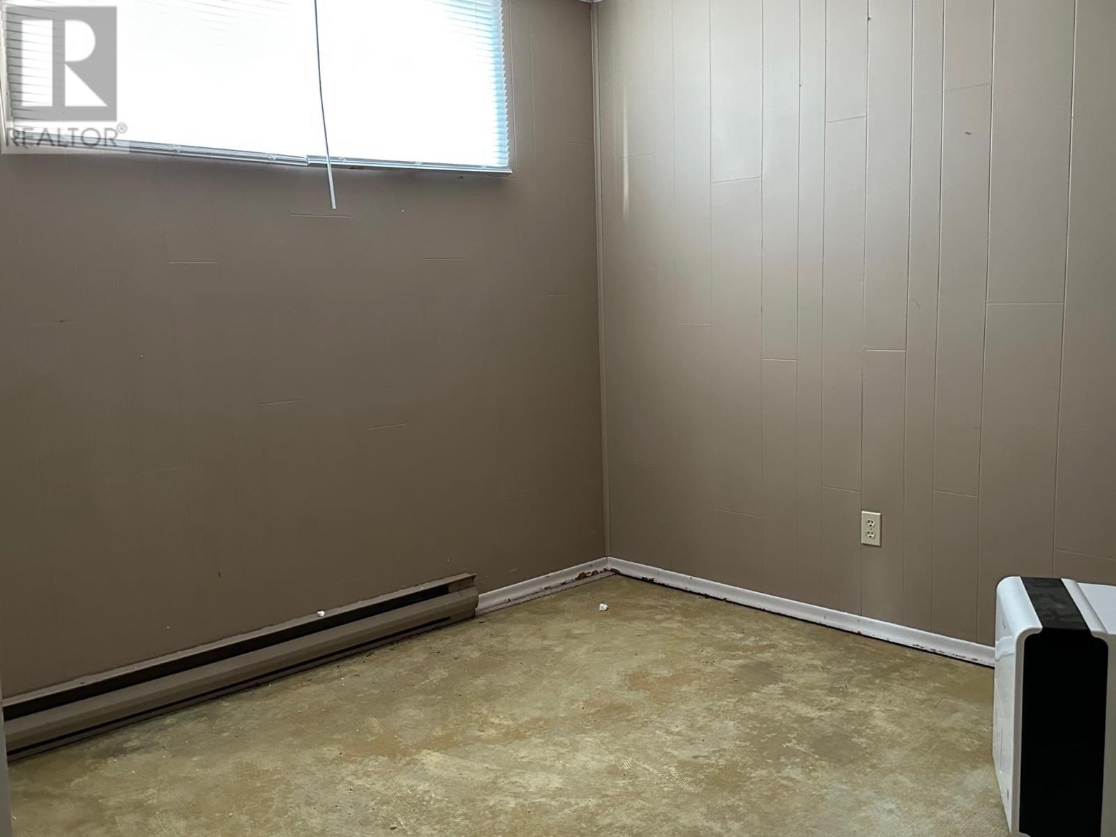 100 Lakeview Dr Property Photo 25