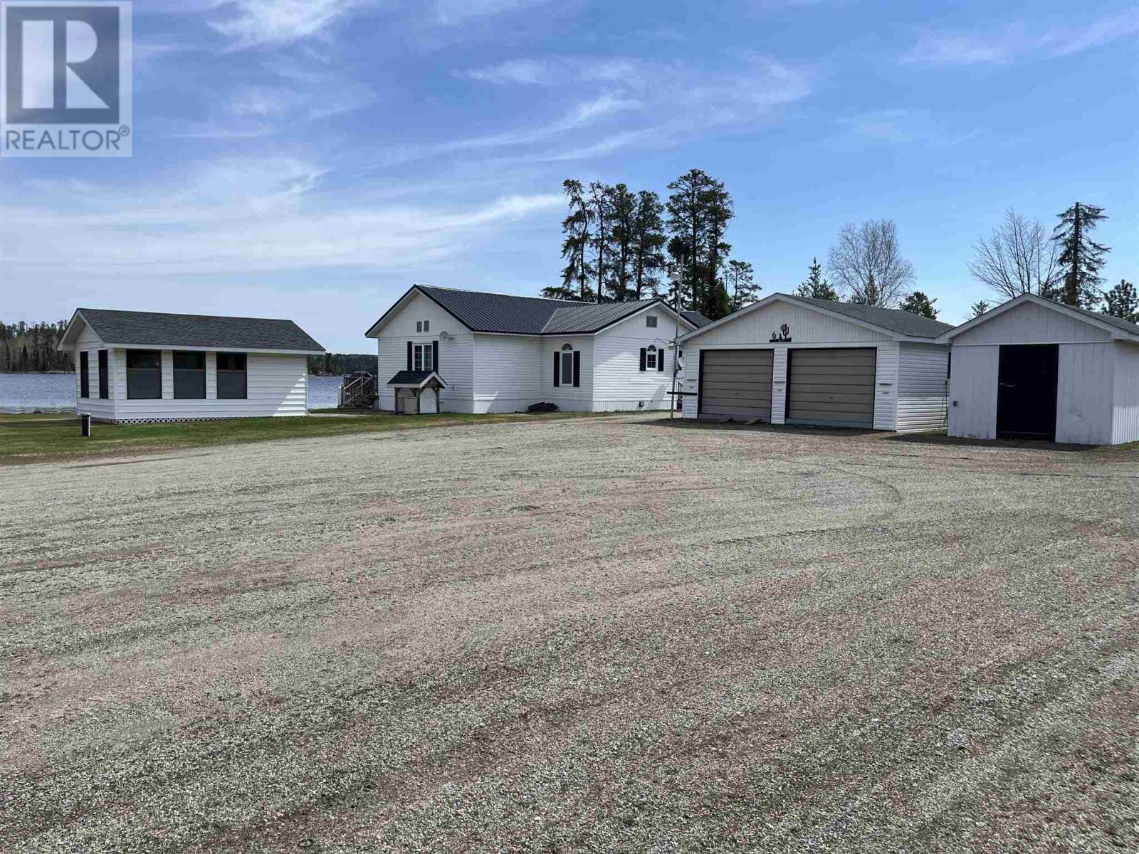 45 Hwy 623 Property Photo 24