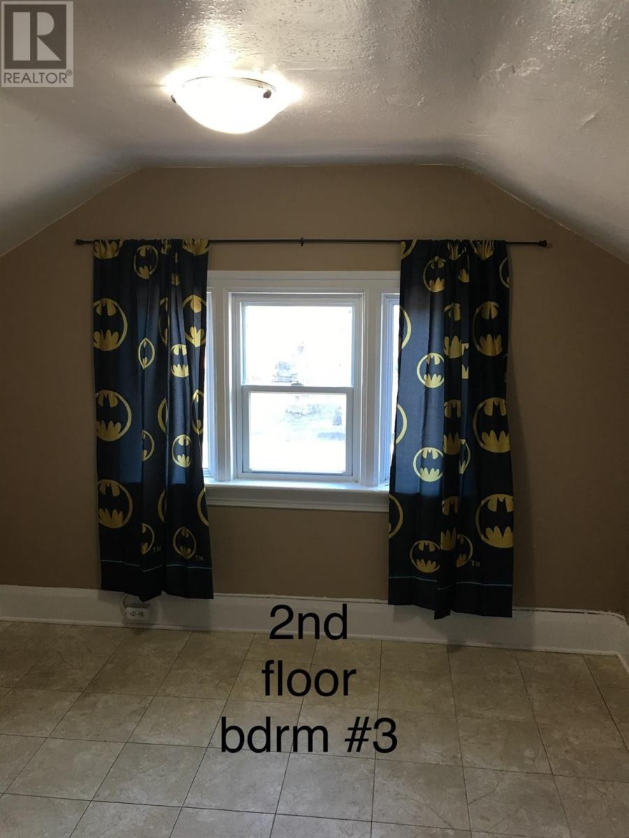 403 Prince Arthur Blvd Property Photo 10