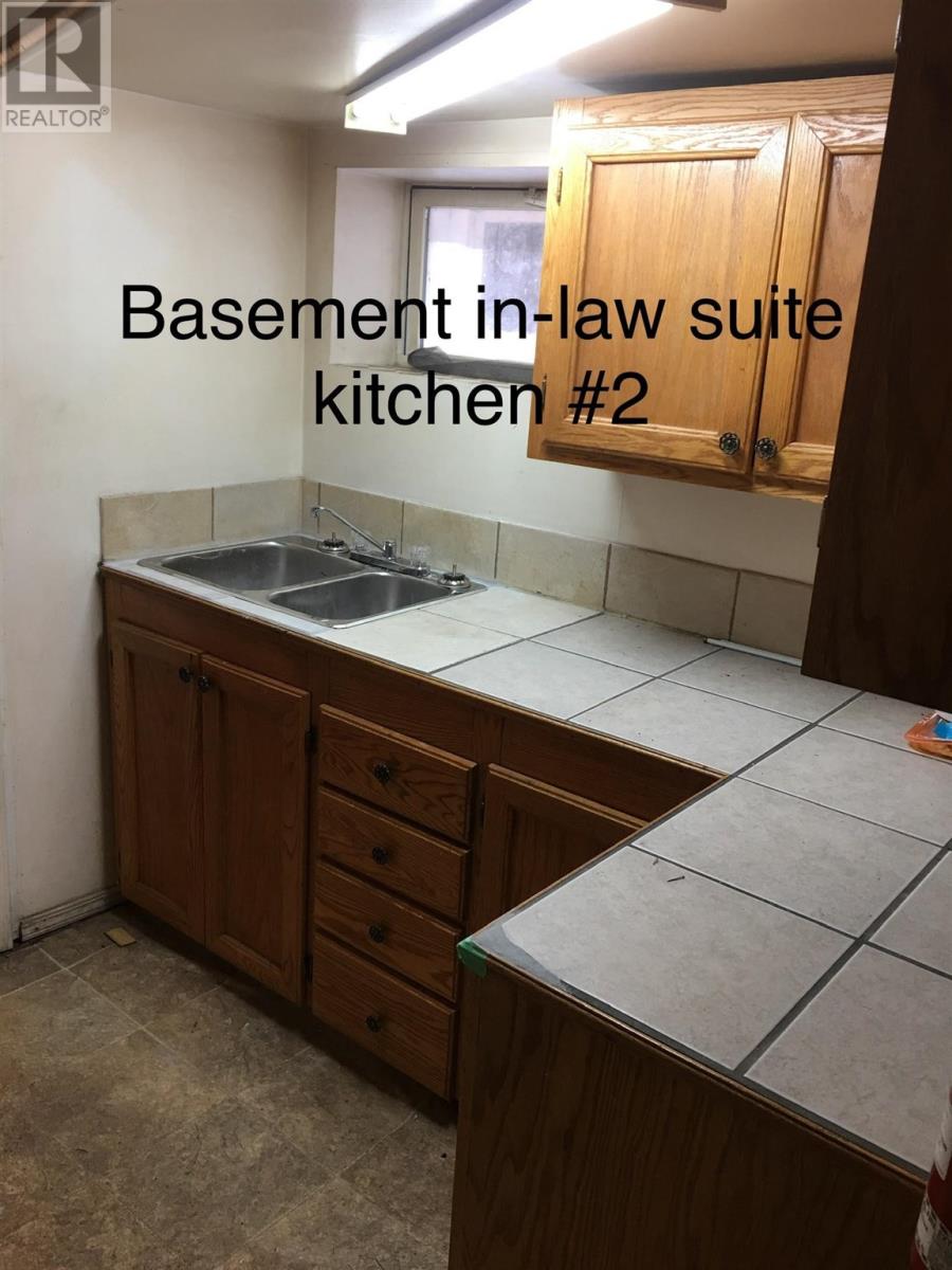 403 Prince Arthur Blvd Property Photo 14
