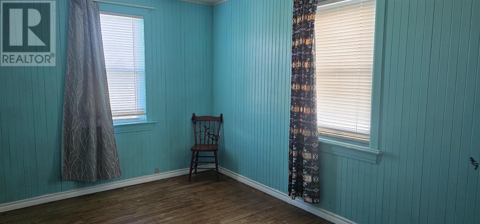 606 Mcleod St Property Photo 8
