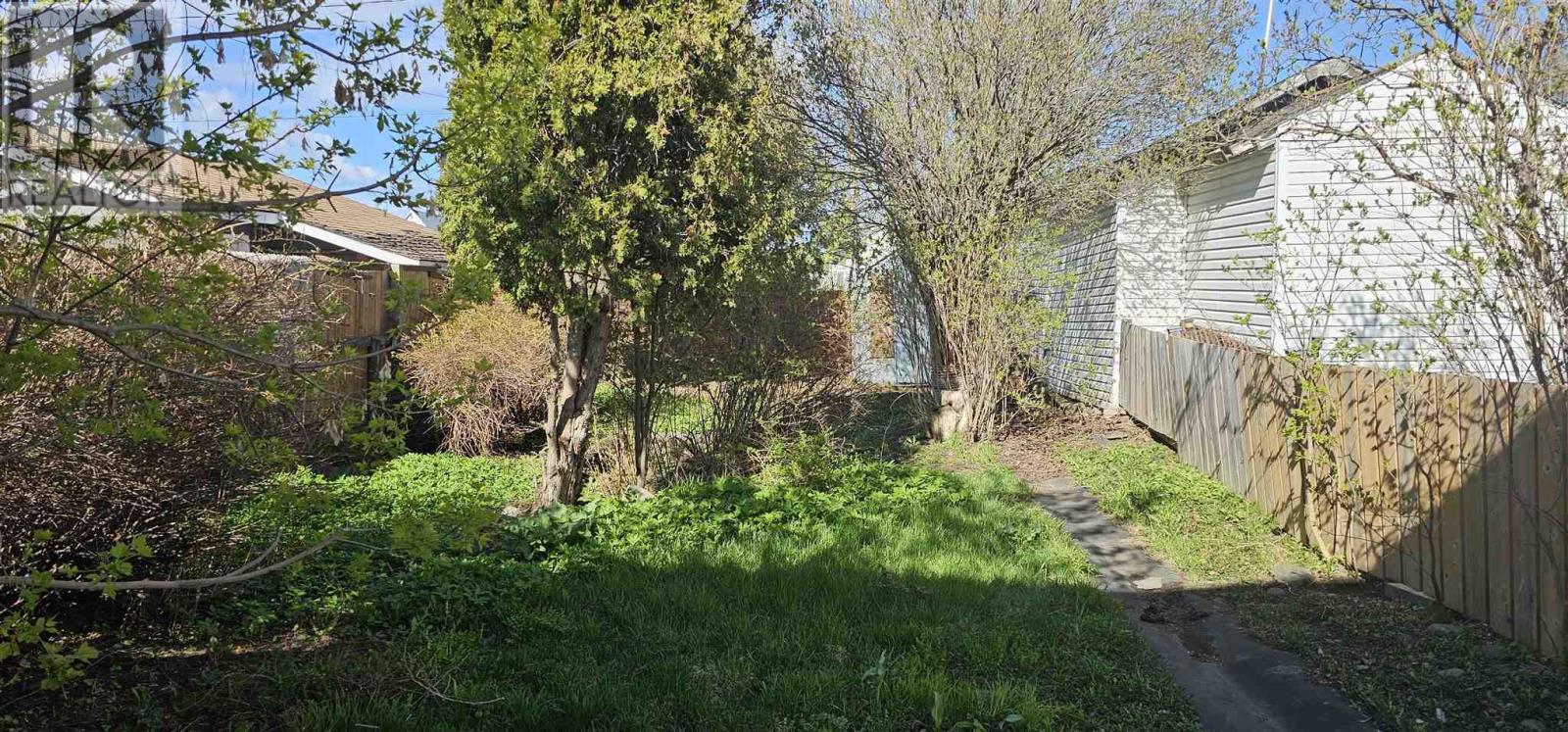 606 Mcleod St Property Photo 15
