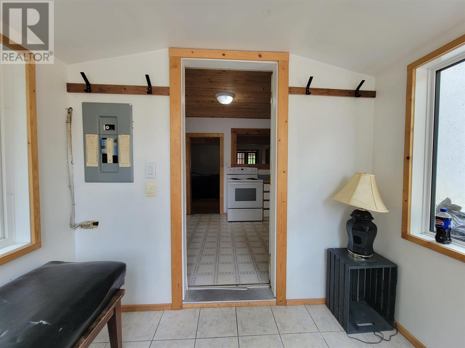 29 Main St, Rideout Property Photo 14