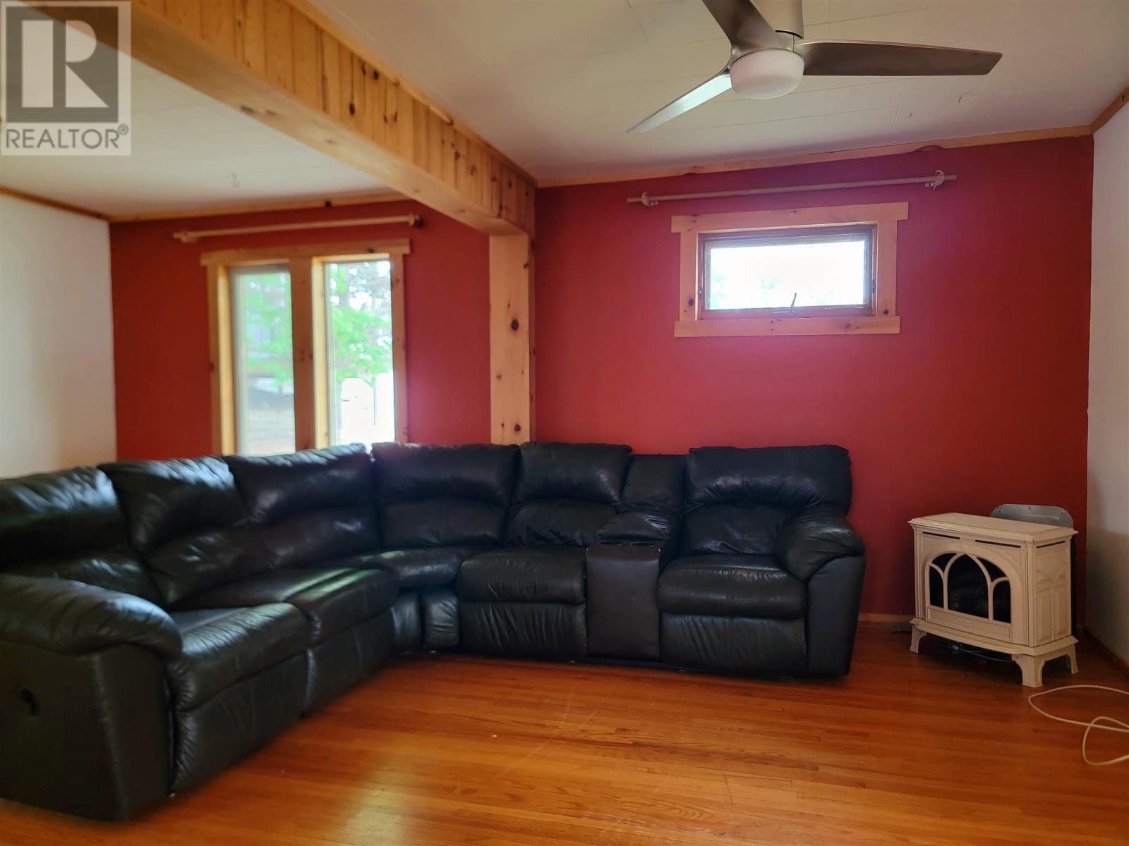 29 Main St, Rideout Property Photo 15