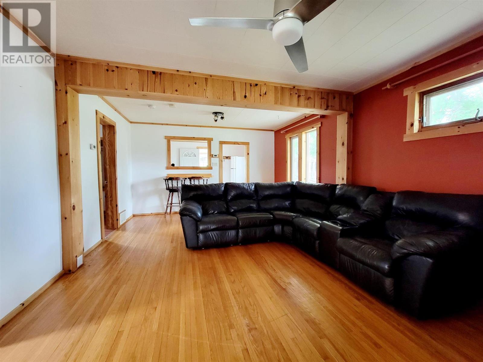 29 Main St, Rideout Property Photo 17