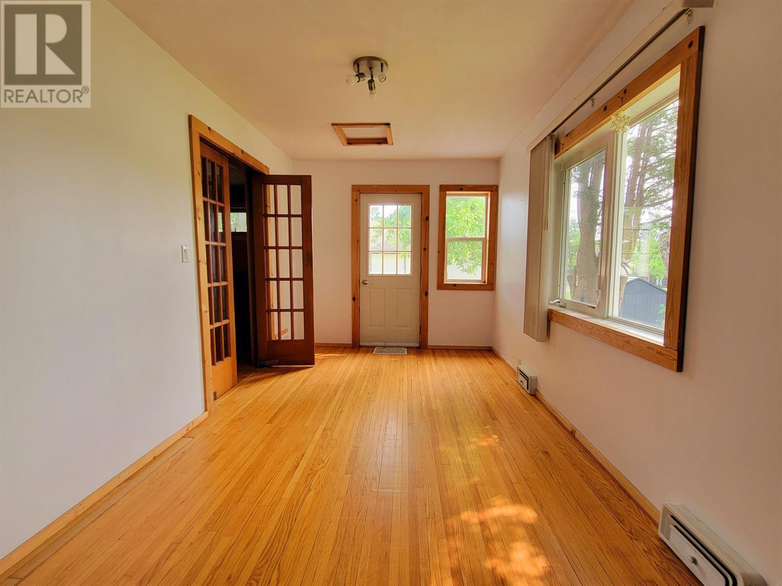 29 Main St, Rideout Property Photo 22
