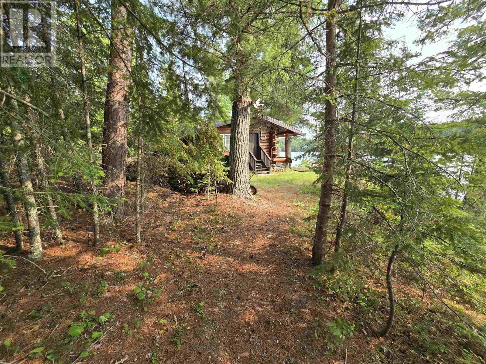 68 Whitefish Bay Is Property Photo 6