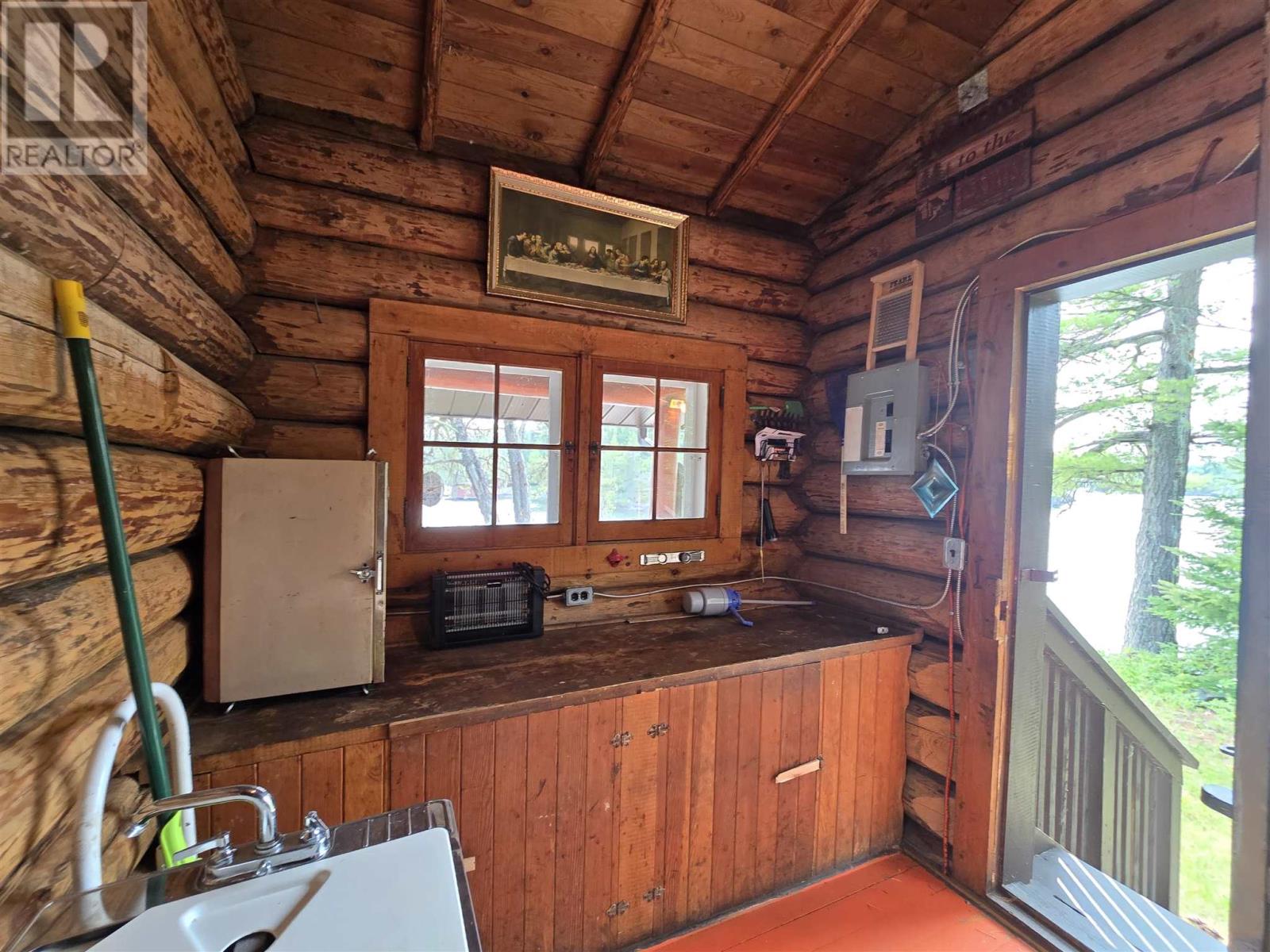 68 Whitefish Bay Is Property Photo 15
