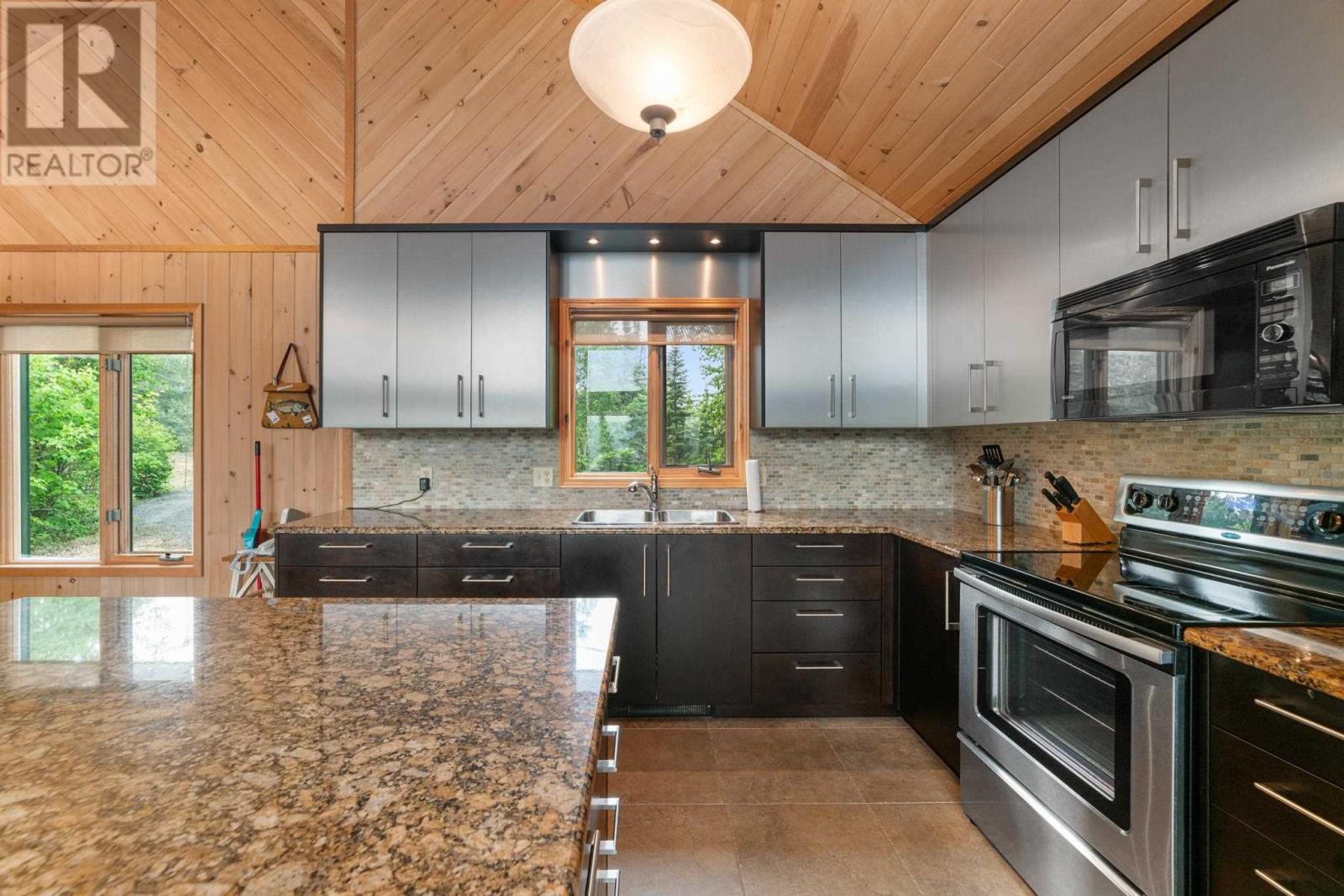 53 Lily Pad Bay Property Photo 11