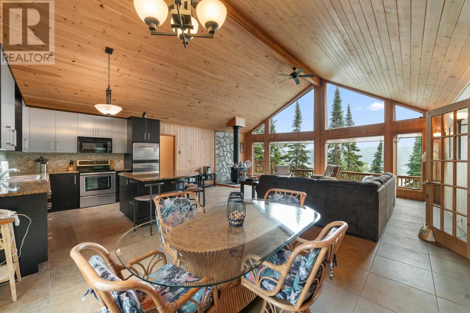 53 Lily Pad Bay Property Photo 14