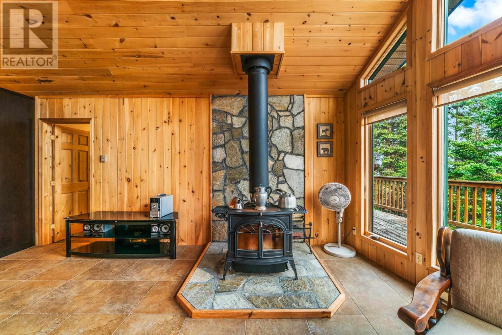 53 Lily Pad Bay Property Photo 16