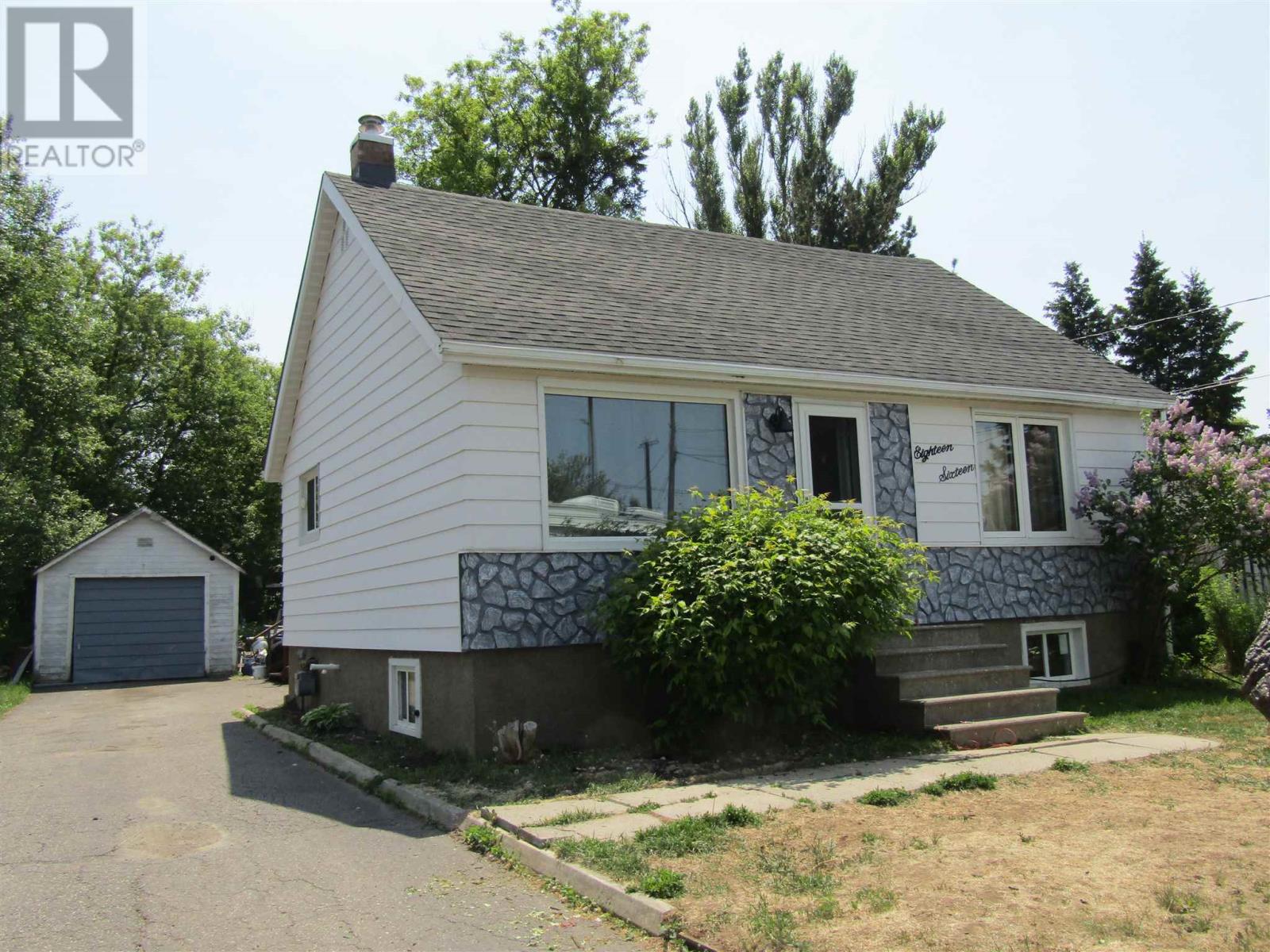 1816 Broadway Ave Property Photo 1