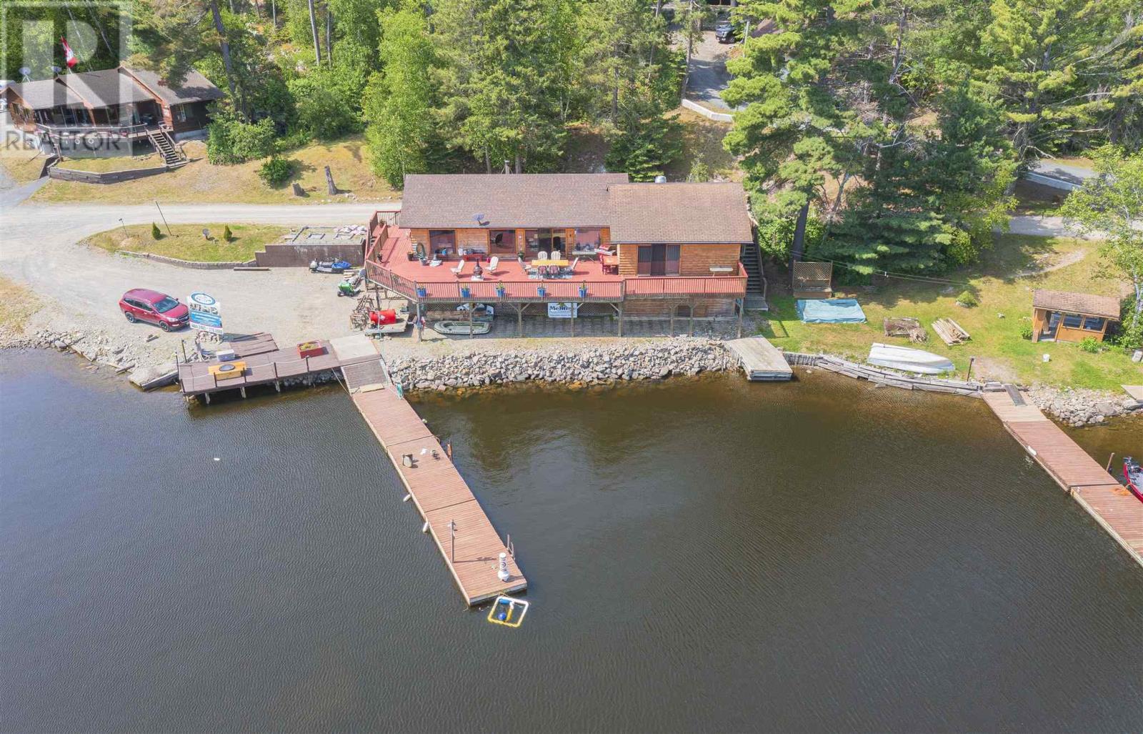20 Dock Rd N Property Photo 1
