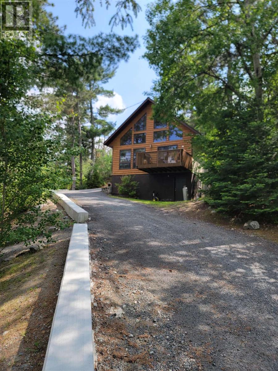 20 Dock Rd N Property Photo 14