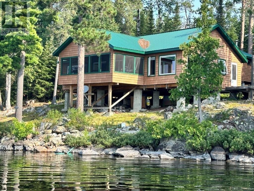 Eagles Nest Property Photo 1