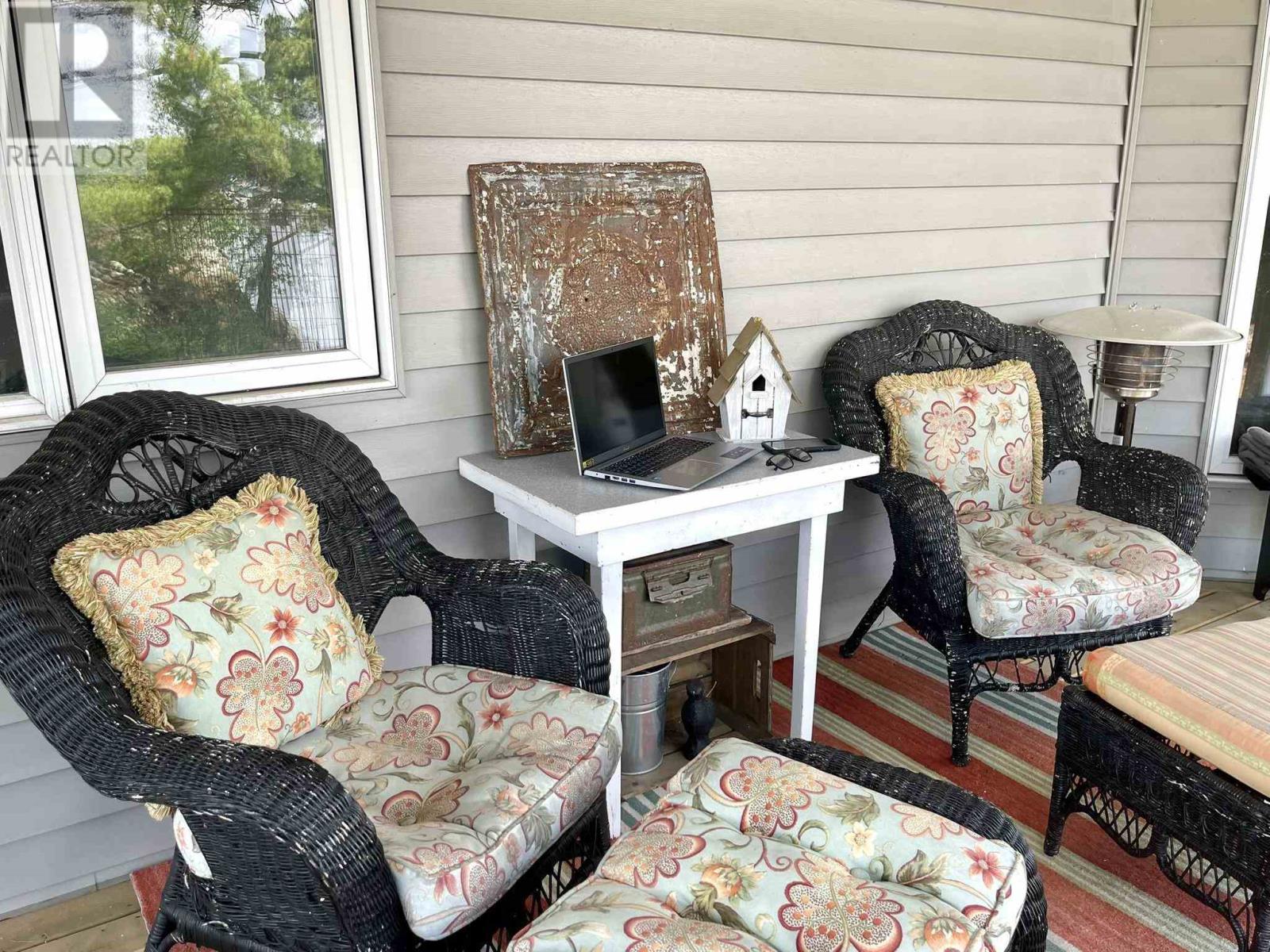 224 First West Bay Property Photo 8