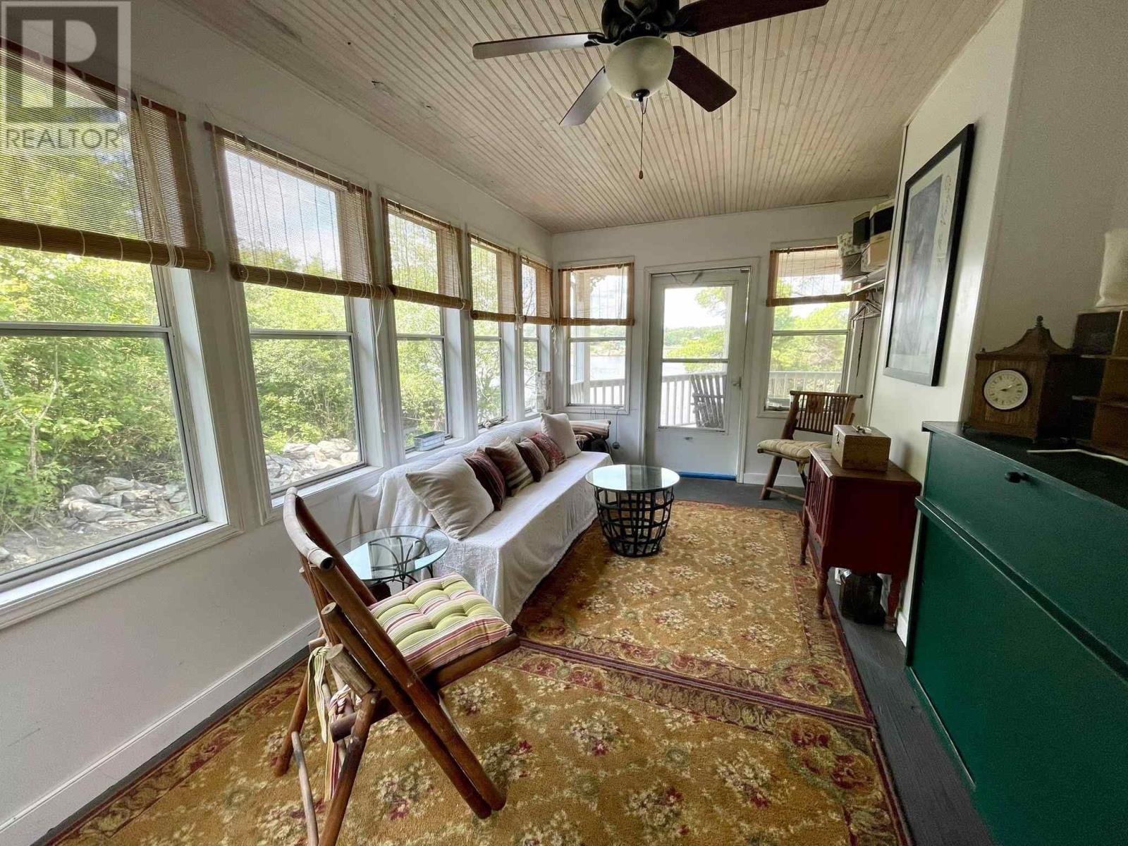 224 First West Bay Property Photo 10