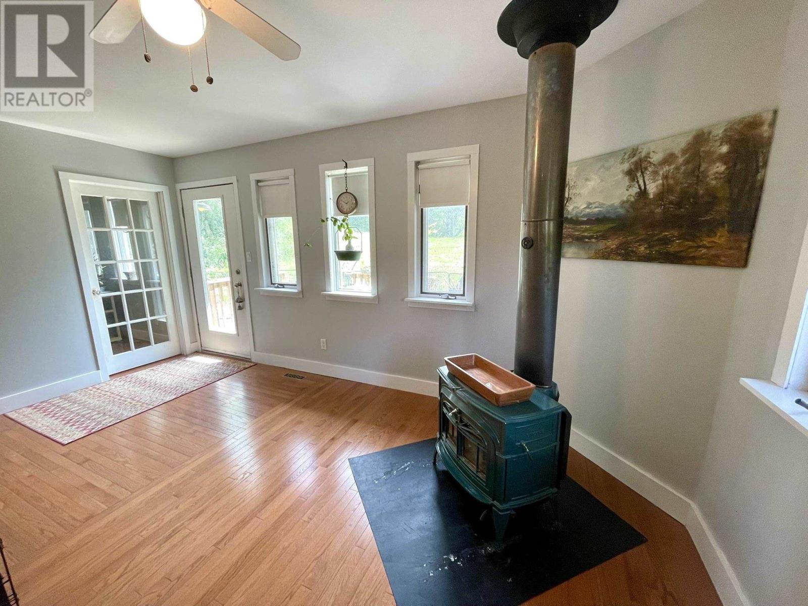 224 First West Bay Property Photo 18