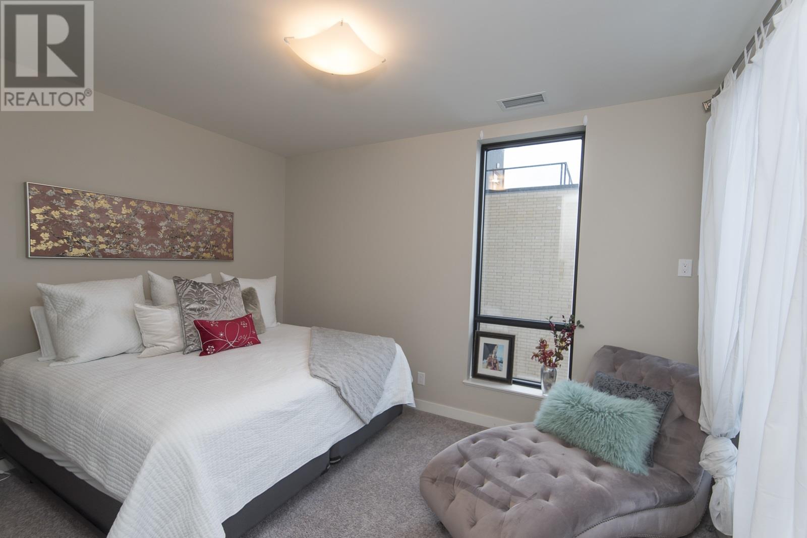 #p2605 2260 Sleeping Giant Parkway Property Photo 28