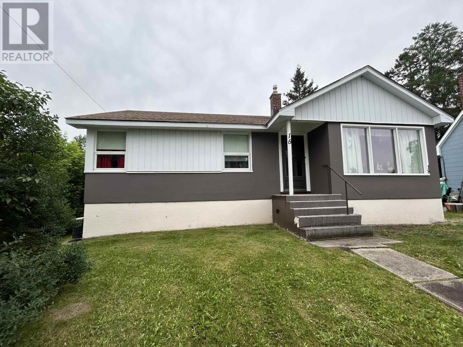 18 Spruce Rd Property Photo 1