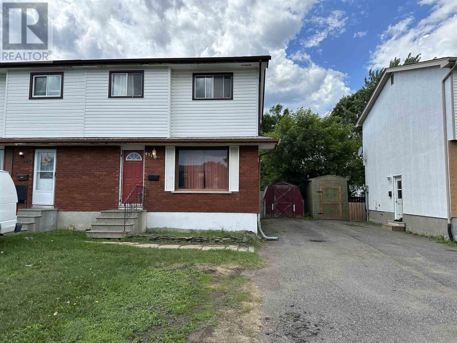 451 James St Property Photo 1
