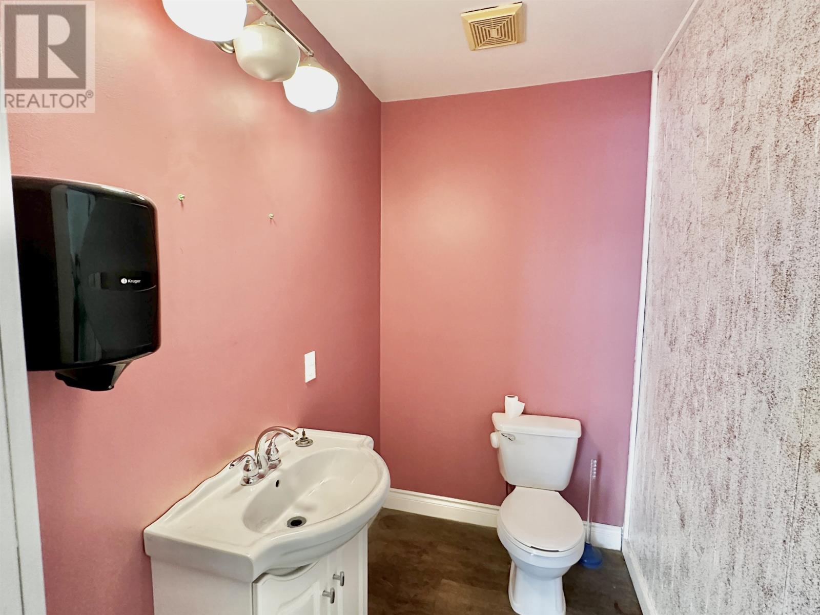 209 Second St Property Photo 15