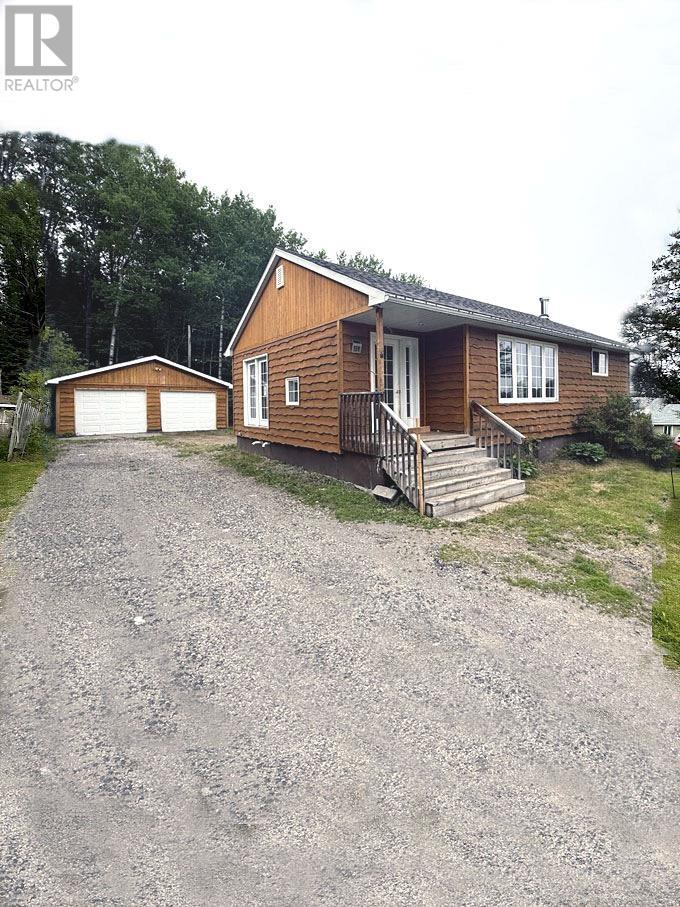 159 Wadsworth Dr Property Photo 1