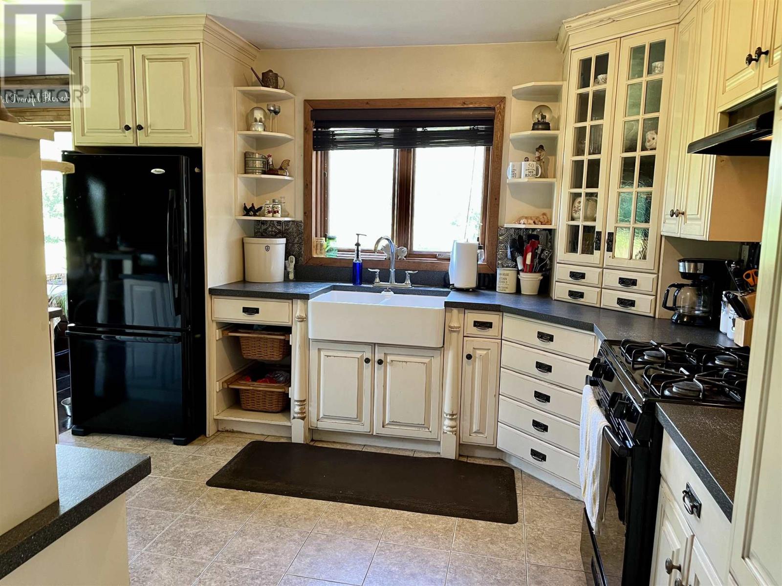 619 Cameron Road Property Photo 7