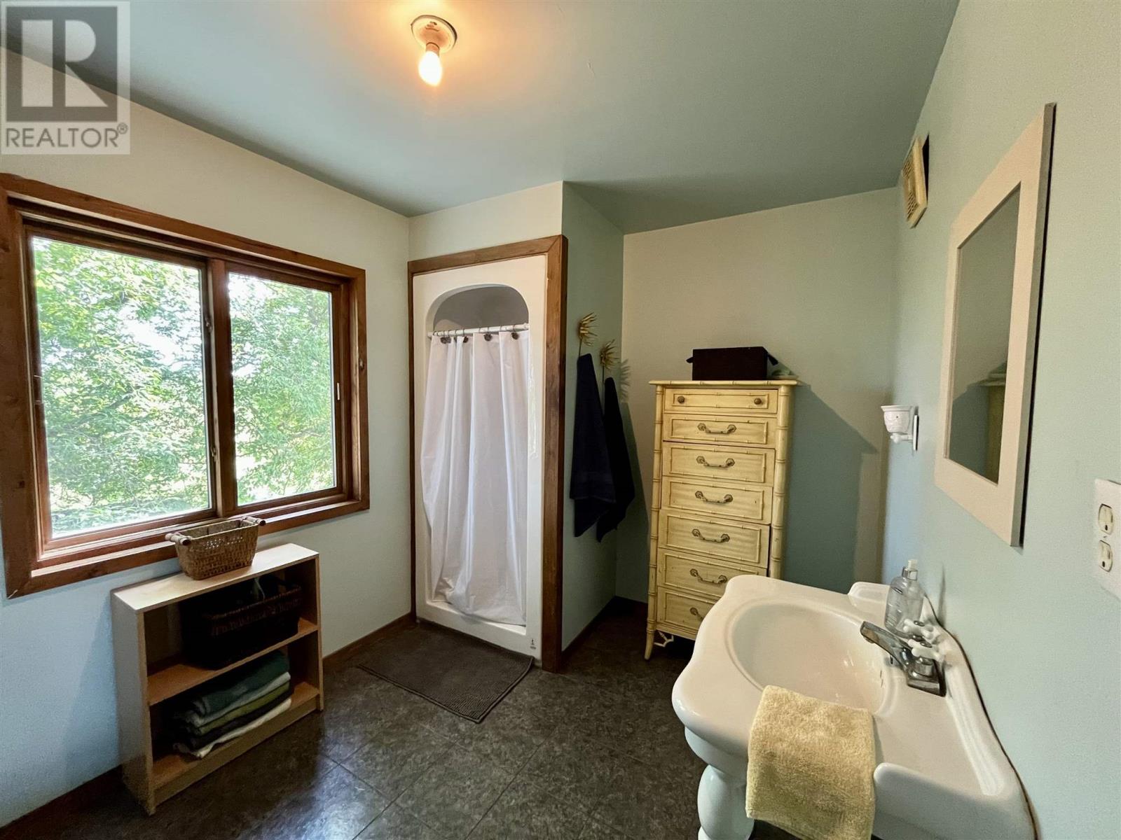 619 Cameron Road Property Photo 24