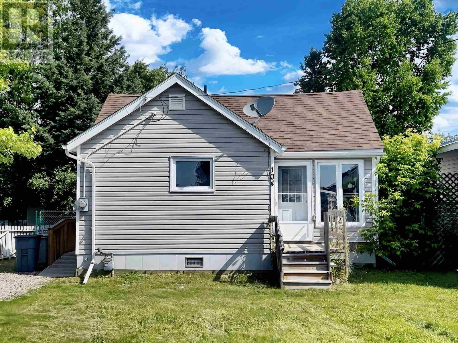 104 Edith Ave Property Photo 1