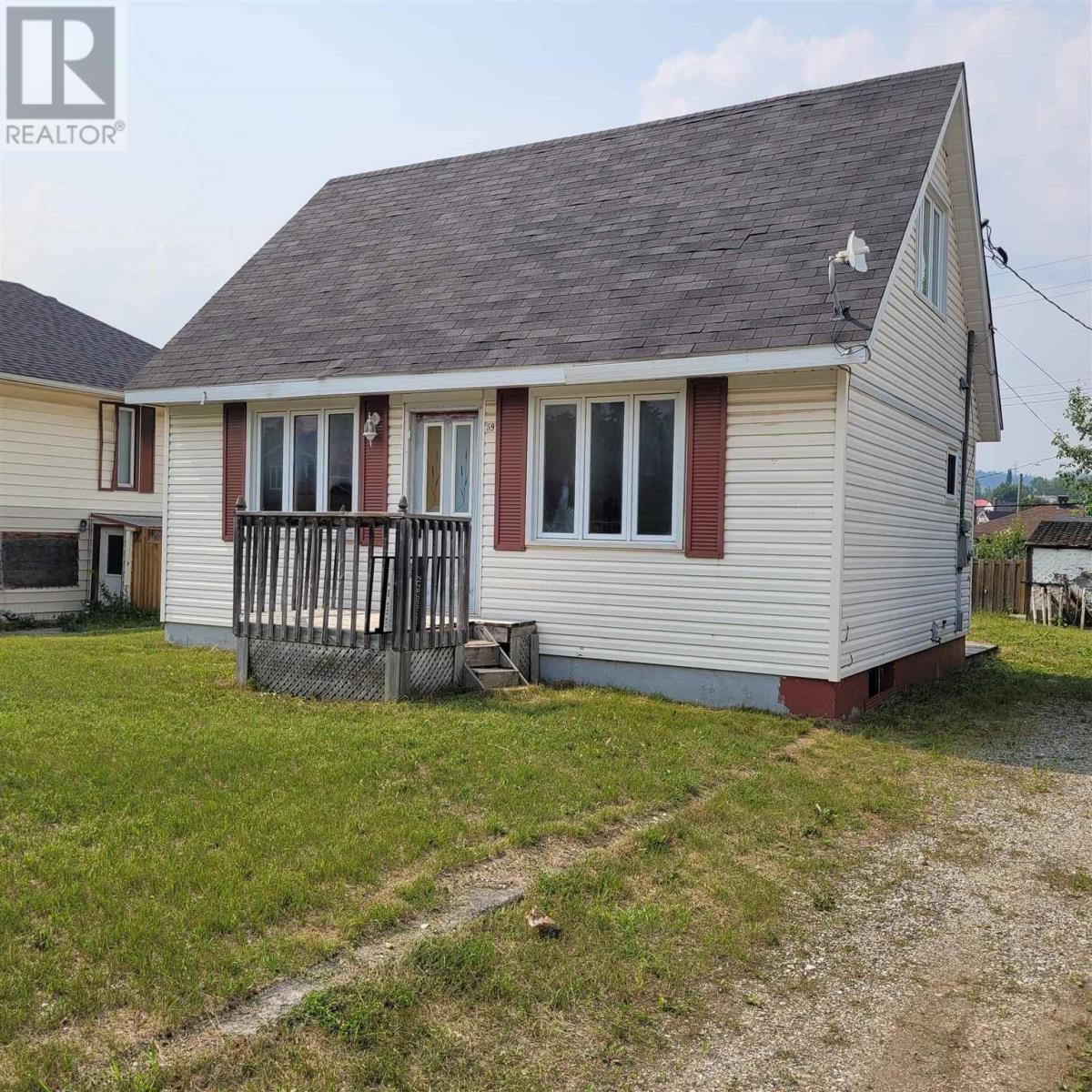 59 Manitou Road W Property Photo 1