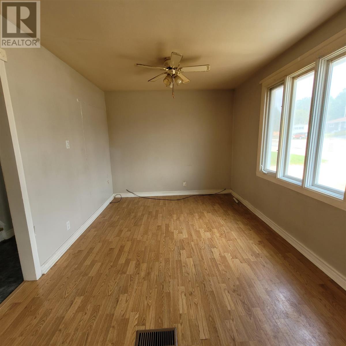 59 Manitou Road W Property Photo 7