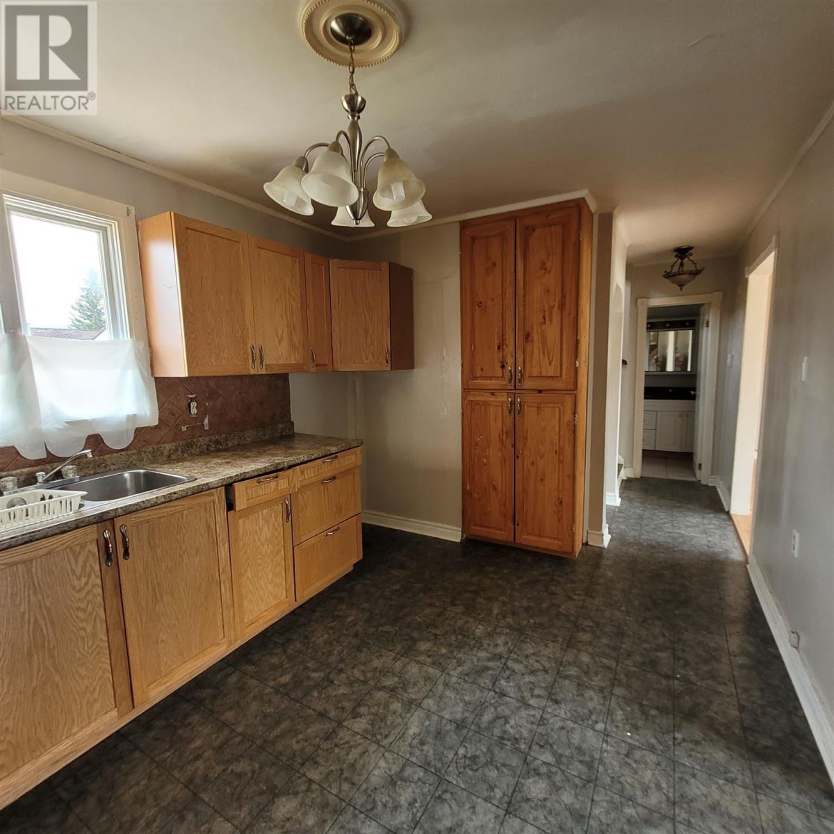 59 Manitou Road W Property Photo 10