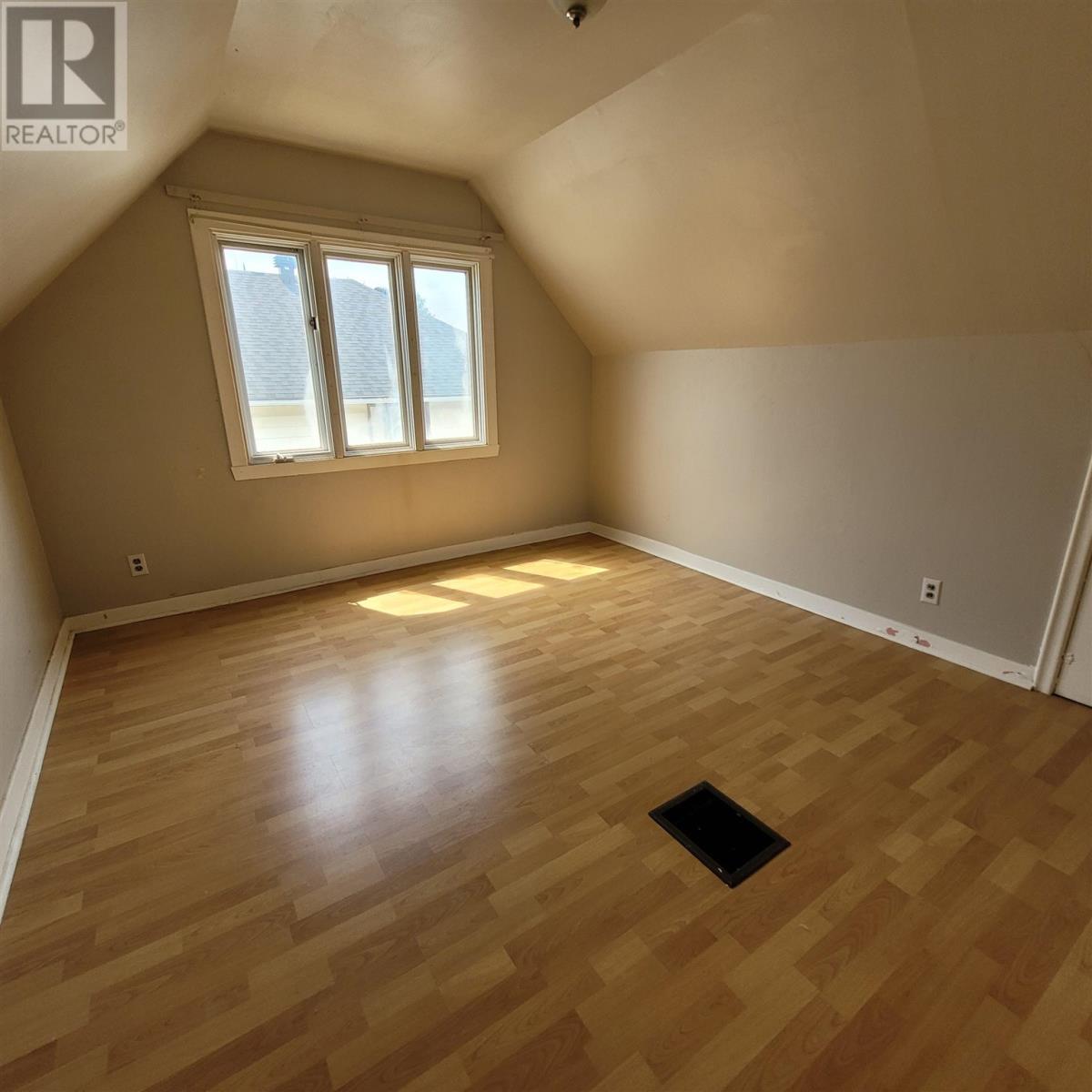 59 Manitou Road W Property Photo 15