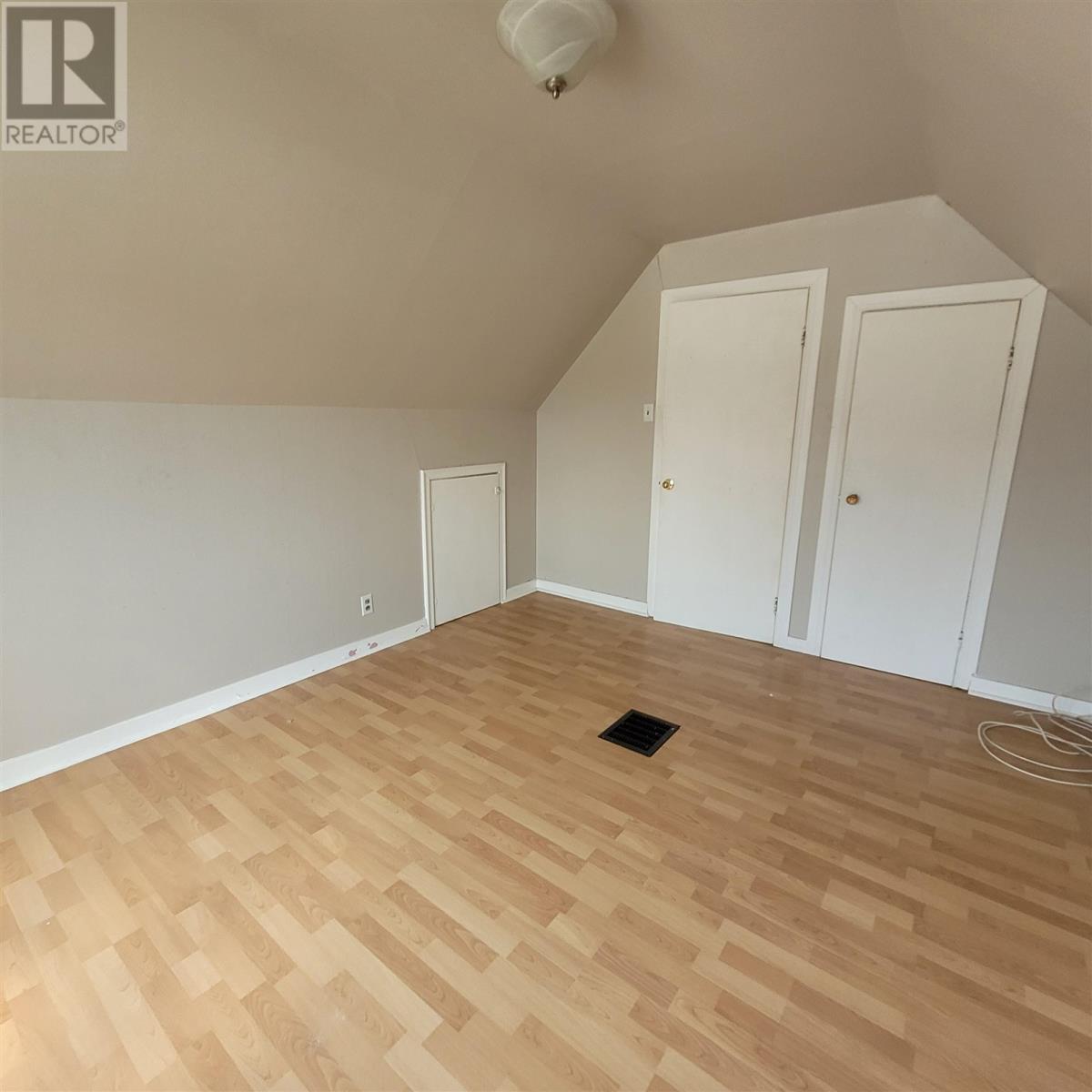 59 Manitou Road W Property Photo 17