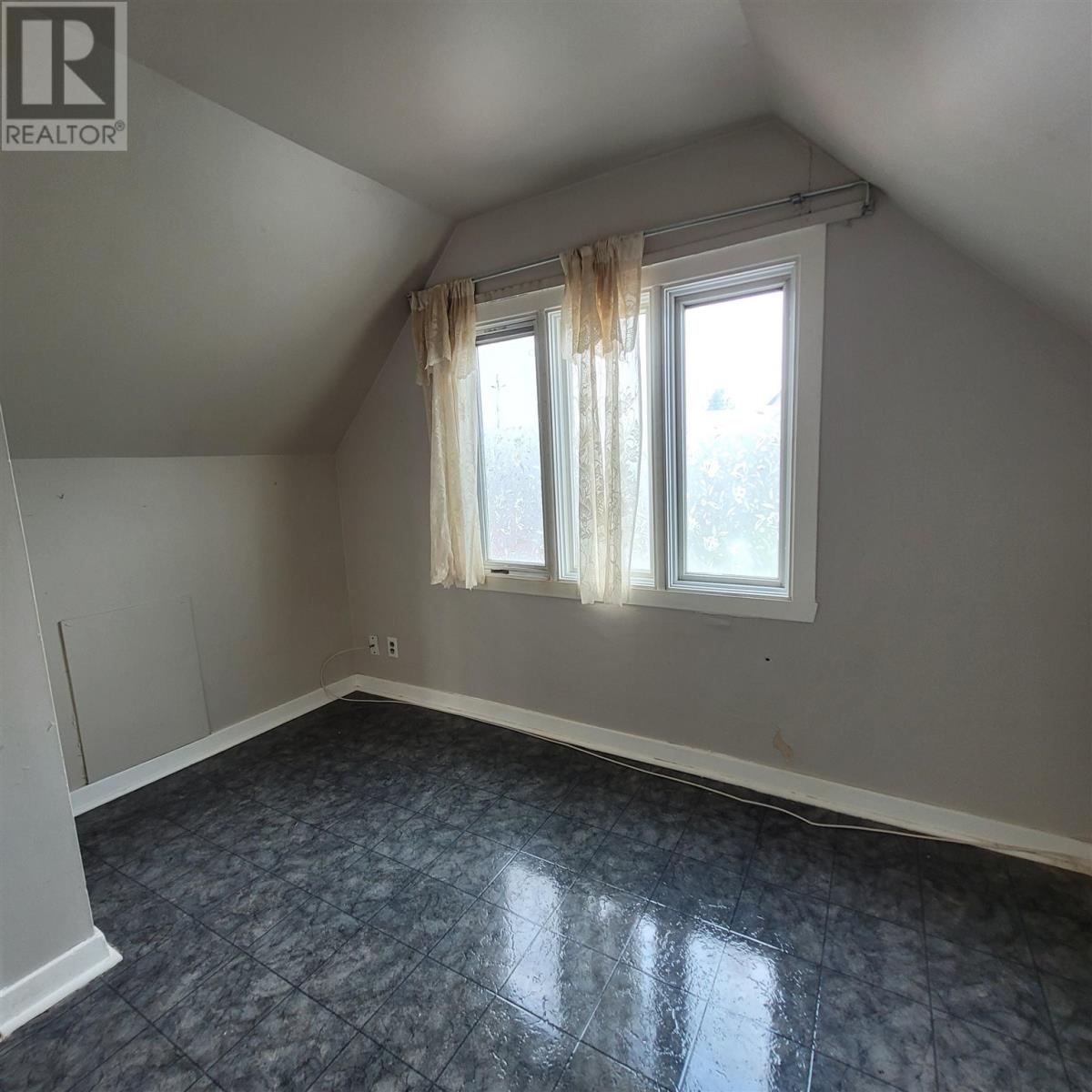 59 Manitou Road W Property Photo 18