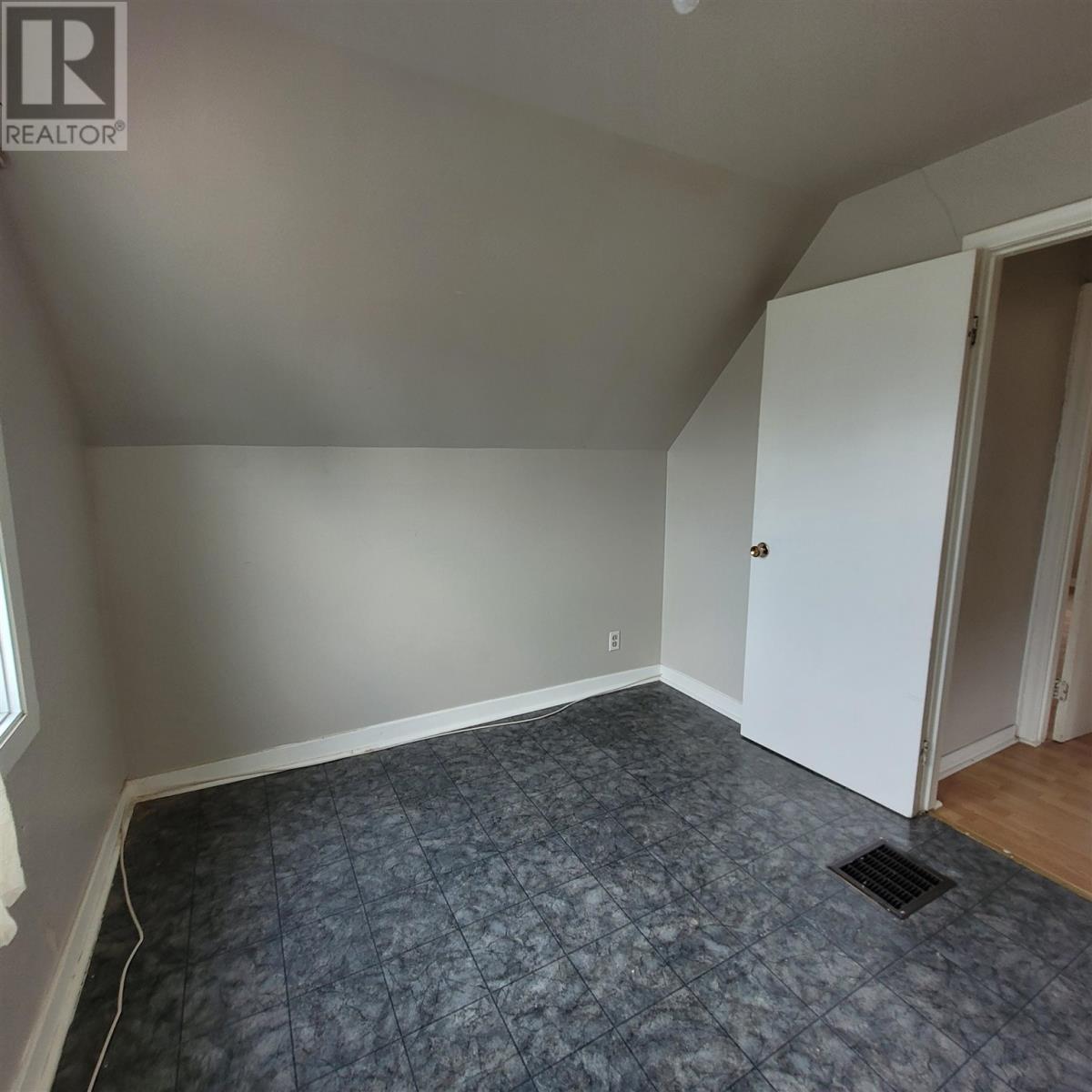 59 Manitou Road W Property Photo 20