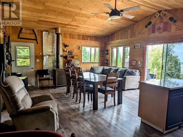 Rk196 Picnic Island Property Photo 6