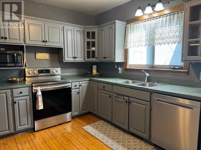 327 Calvert Rd Property Photo 7