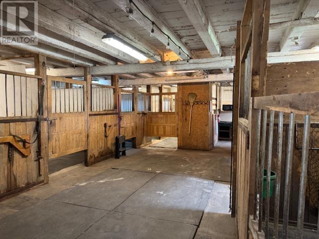 327 Calvert Rd Property Photo 35