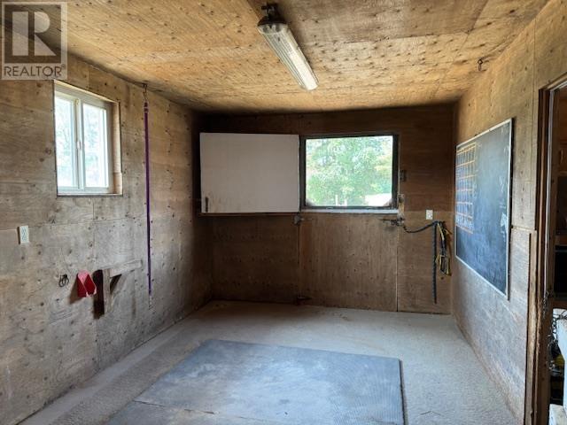 327 Calvert Rd Property Photo 37